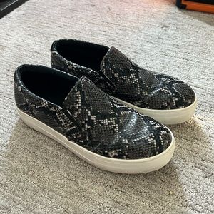 Steve Madden snakeskin slip on womens 7.5